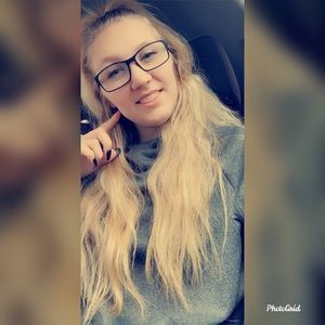 Meet your Posher, Christine